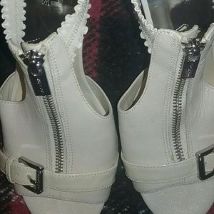 Michael kors wedges size 9